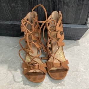 Lace up Block heels